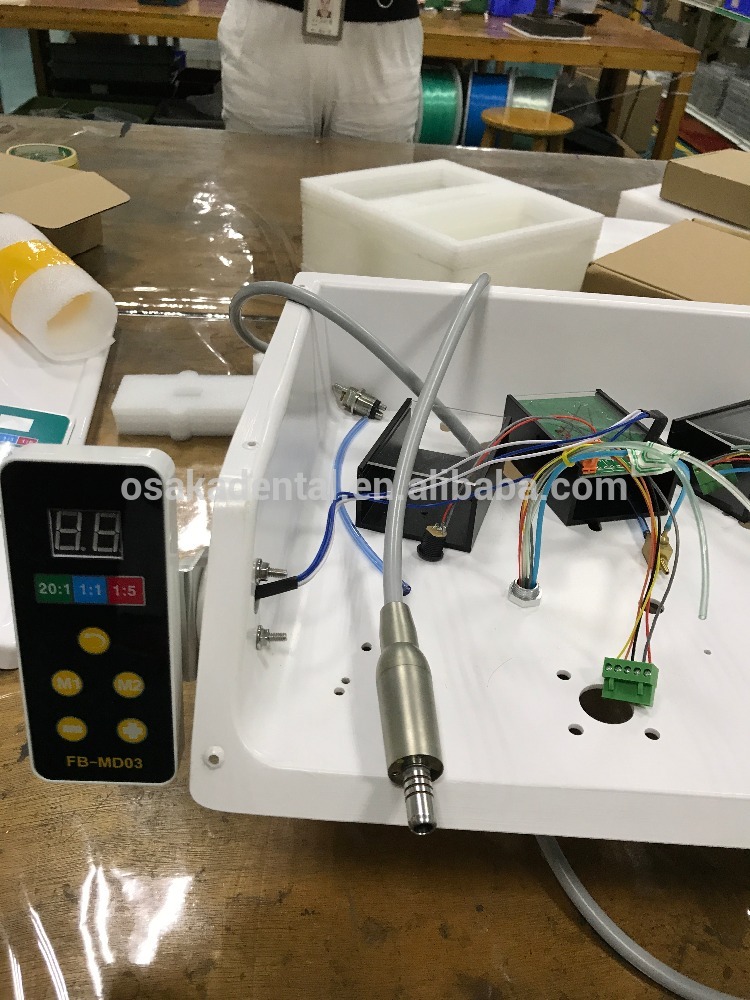 محرك مايكرو Electrict للأسنان مع عرض ونظام تبريد (جديد)