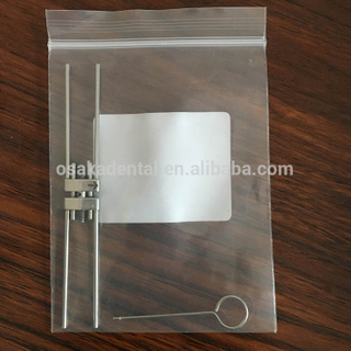 قوس تقويم الأسنان المسمار لطيف