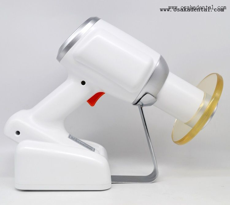 وحدة أشعة سينية بيضاء اللون محمولة مع لوح رصاص