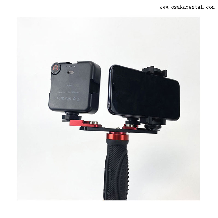 ضوء فلاش لتصوير الأسنان لتعويض نقص السطوع