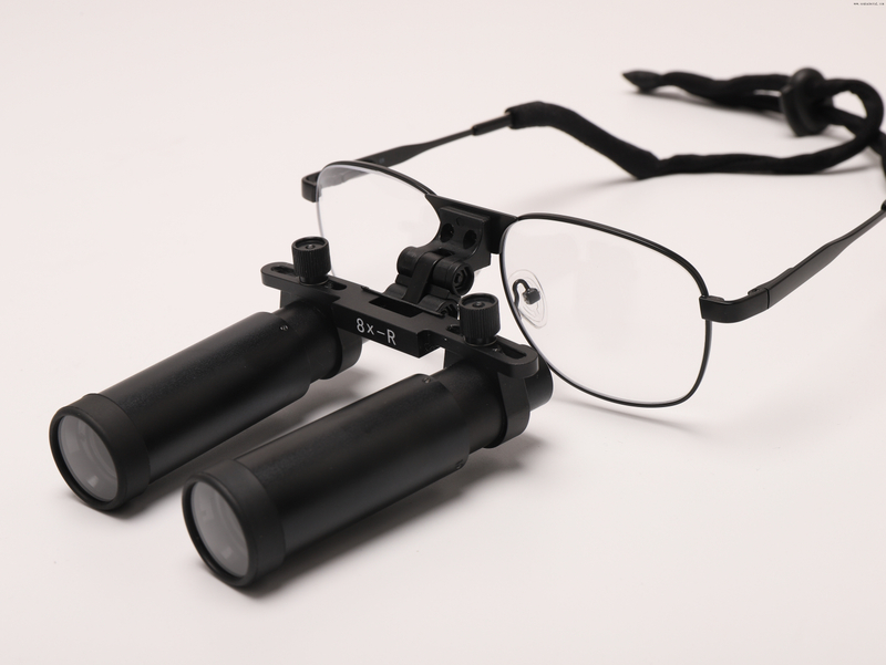 إطلاق العنان للدقة: عدسات مكبرة للأسنان لتعزيز الدقة السريرية