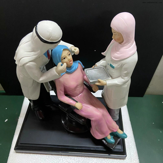 نموذج طب الأسنان الدقيق مع مادة الراتنج شكل نموذج طبيب الأسنان لتزيين عيادة الأسنان