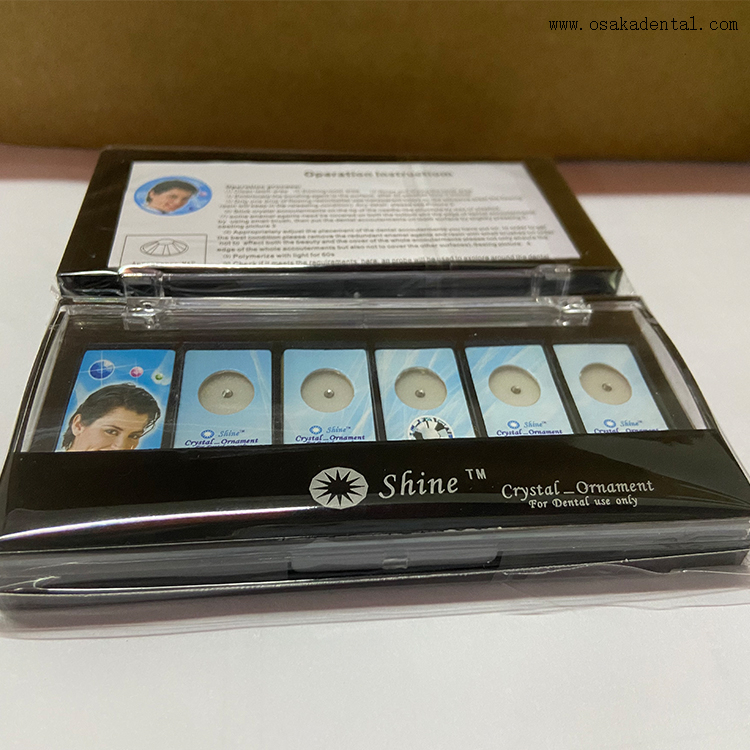 إكسسوارات الأسنان كريستال أو أحجار كريمة للأسنان