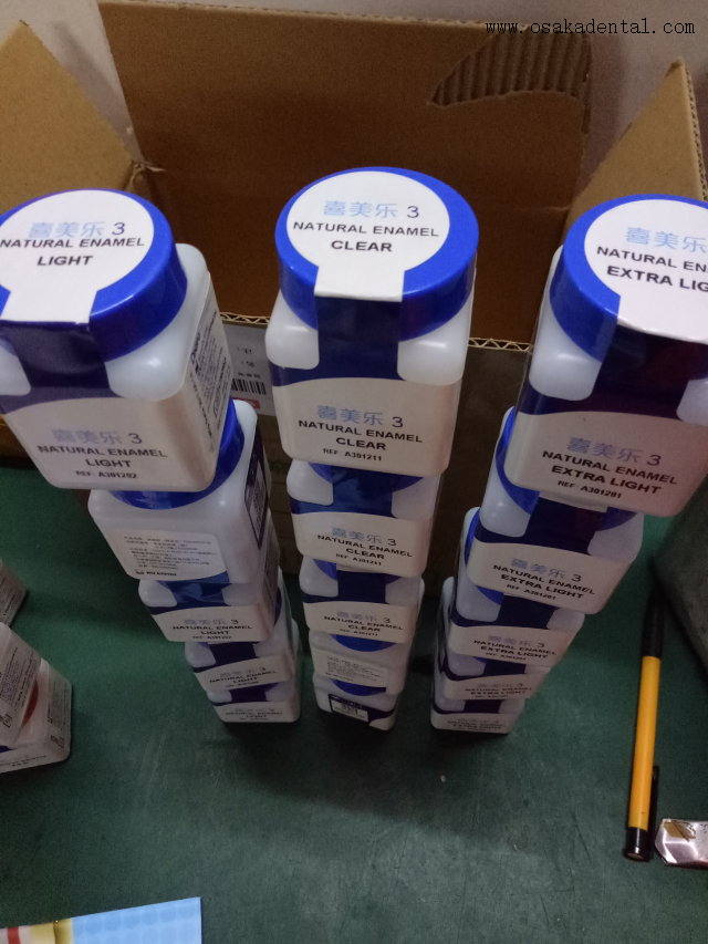 مسحوق بورسلين الأسنان من شركة دينتسبلي سيرامكو