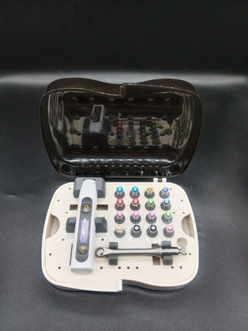 صندوق الأدوات العالمي الإلكتروني لطب الأسنان