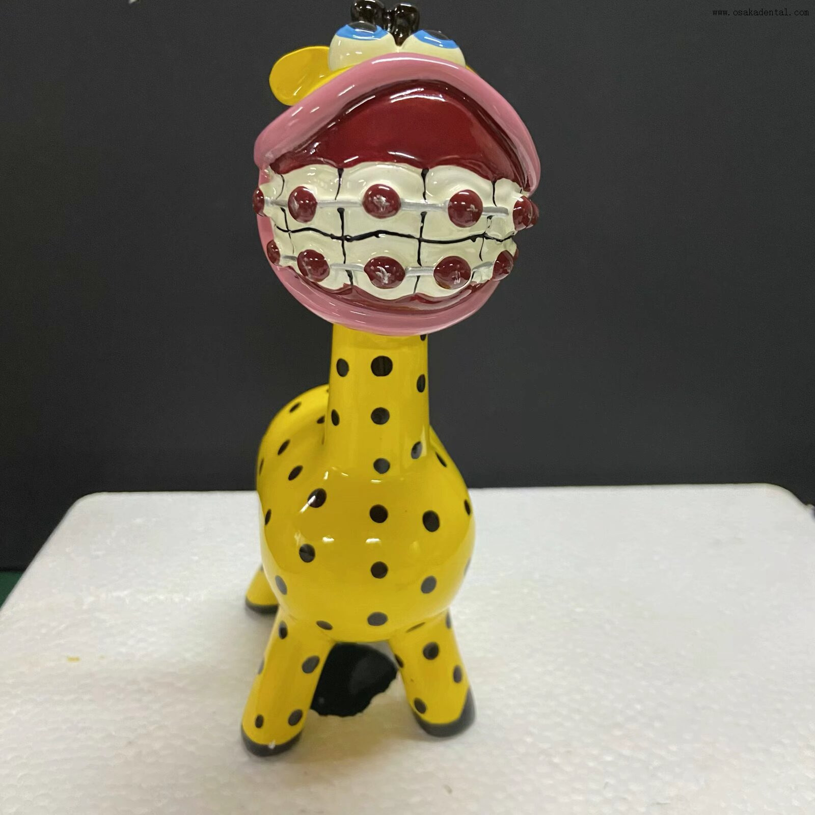 مجوهرات أسنان الزرافة لتقويم الأسنان للأطفال