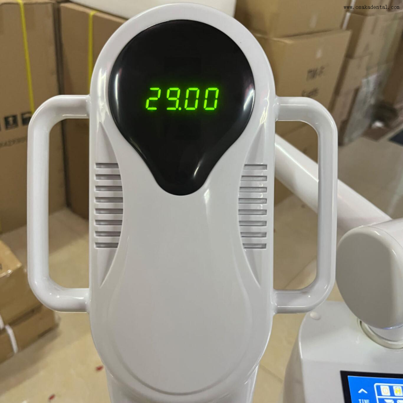 آلة تبييض الأرضية ذات العجلة