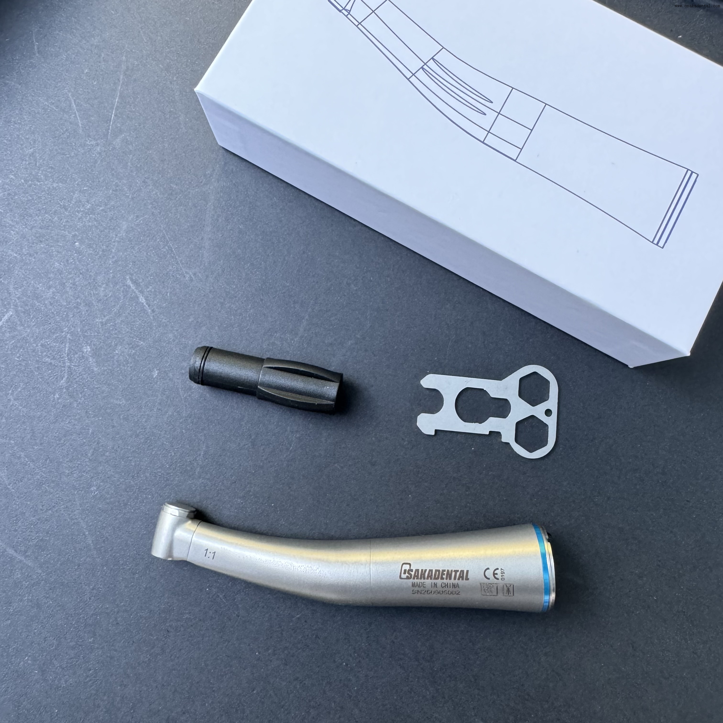 زاوية كونترا من الألياف الضوئية للأسنان 1:1 لأزيز RA أو أزيز FG