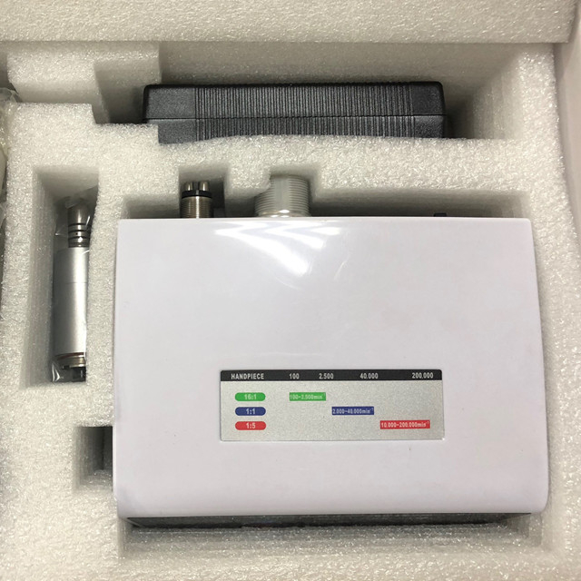 محرك كهربائي صغير بدون فرش للأسنان الجراحية مع تحكم باللمس وLED