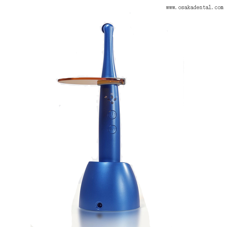 ضوء معالجة الأسنان لمدة ثانية واحدة