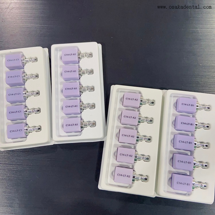 أنواع مختلفة من كتل السيراميك مع الشياق