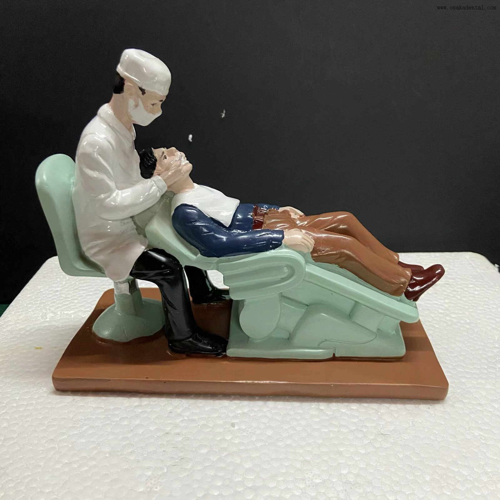 نموذج عرض عيادة الأسنان لطبيب الأسنان بمادة الراتنج