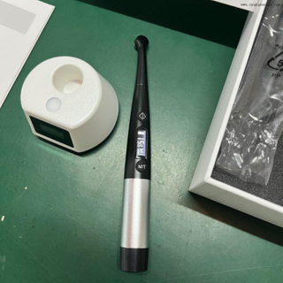 استخدام الأسنان الباندا علاج الضوء