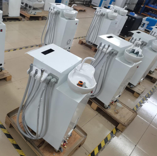 عربة متنقلة للاستخدام في عيادة الأسنان مع المبصقة والقبضة