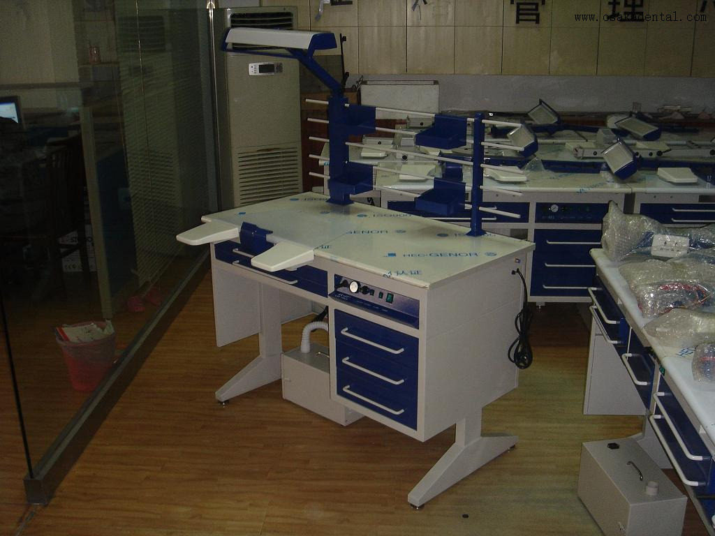 محطات عمل مختبر الأسنان المعيارية: تخطيطات قابلة للتخصيص لتشذيب النماذج وإزالة الشعر بالشمع وتجميع الأطراف الاصطناعية