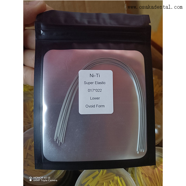 أسلاك قوس تقويم الأسنان مصنوعة من الفولاذ المقاوم للصدأ ومقاومة للتآكل